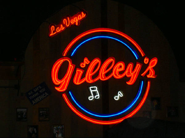 Gilleys-54.jpg