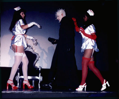 Pinhead VS Trixies